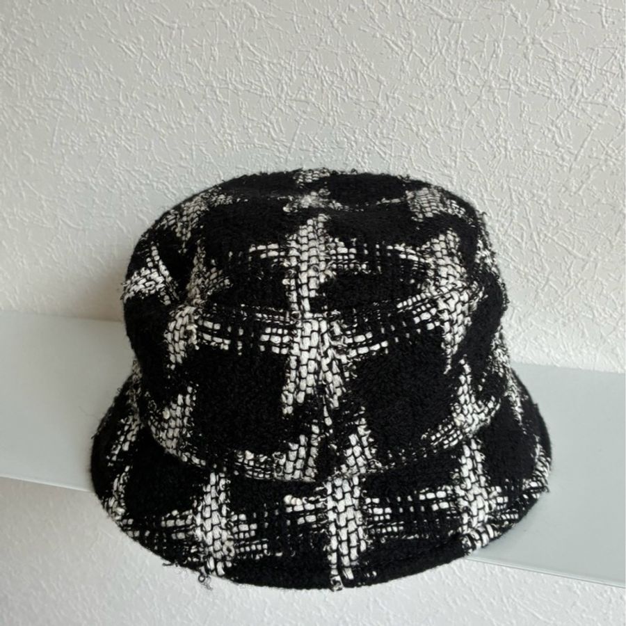 Chanel 黑/白十字漁夫帽M-2
