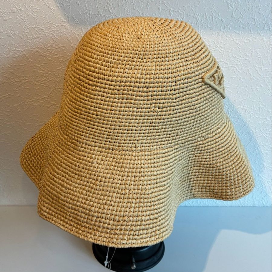 prada 鐵牌logo草編漁夫帽M-3