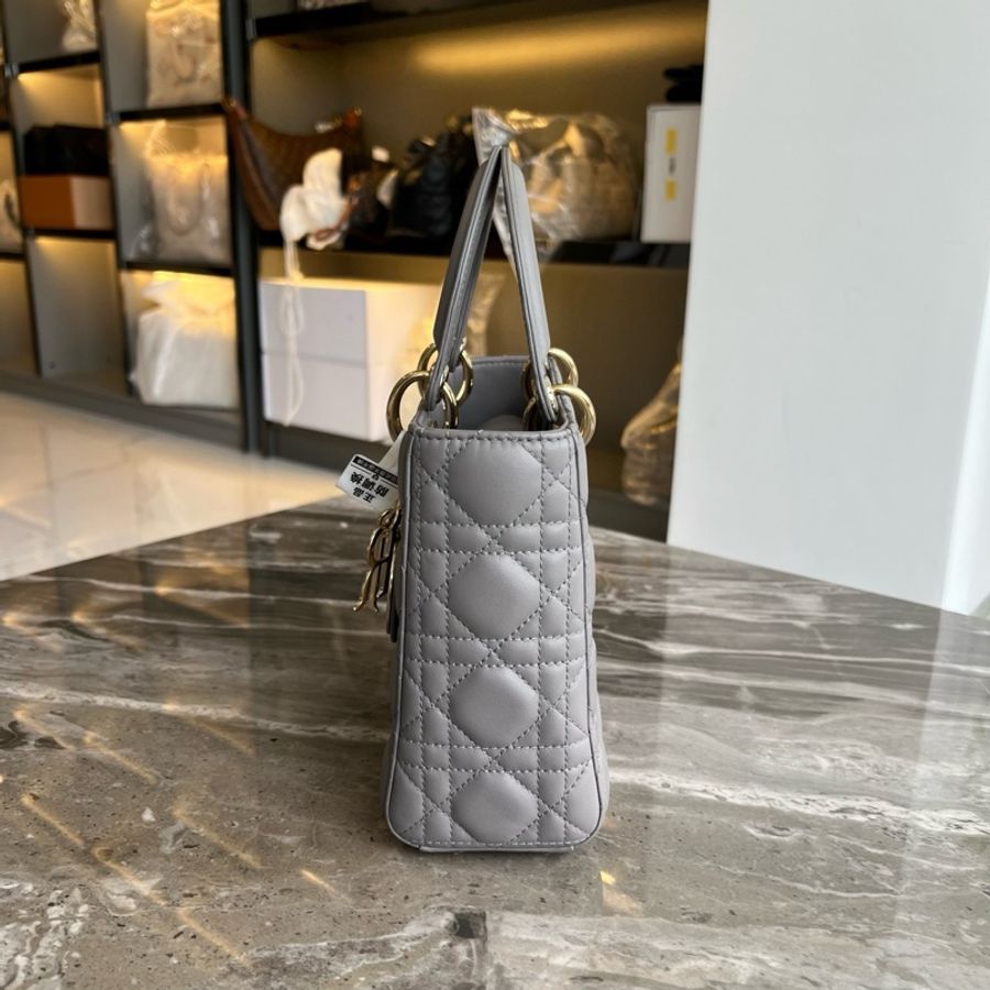 DIOR迪奧 Lady Dior 羊皮藤格紋 四格戴妃包單肩手提斜挎包 小號 灰色 22年-1
