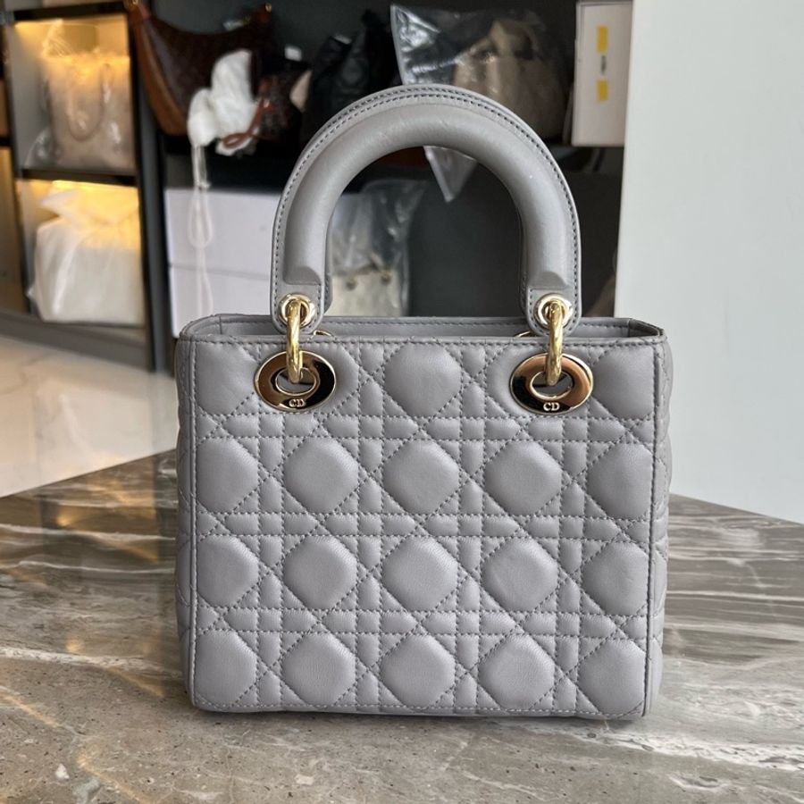DIOR迪奧 Lady Dior 羊皮藤格紋 四格戴妃包單肩手提斜挎包 小號 灰色 22年-2