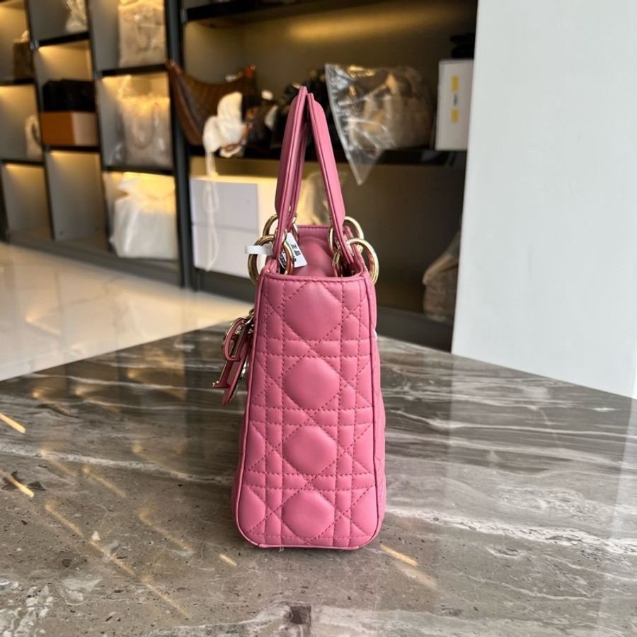 DIOR迪奧 Lady Dior 淺金色飾面金屬吊飾藤格紋 羊皮革 四格戴妃包-3