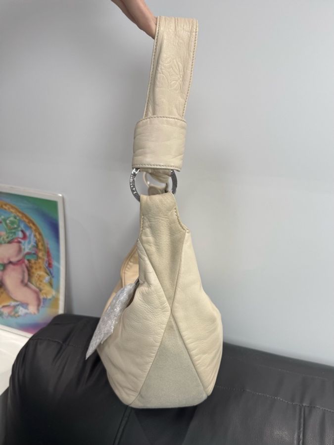 羅意威loewe 米白色麂皮拼皮腋下hobo包 27x23-3
