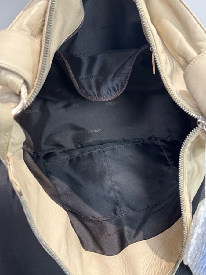 羅意威loewe 米白色麂皮拼皮腋下hobo包 27x23-5