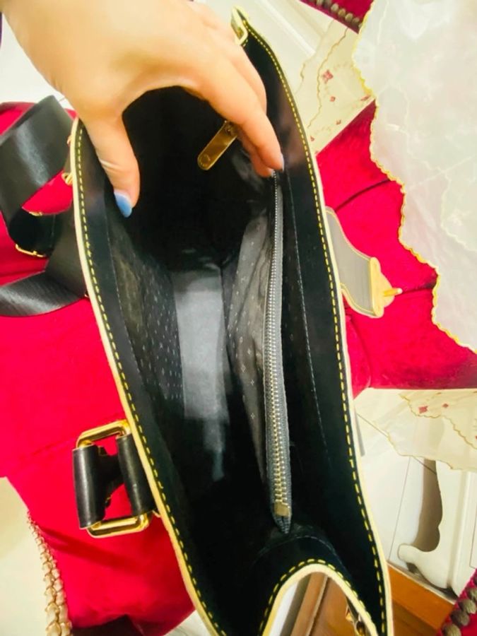 LV 山羊皮卯釘包-17