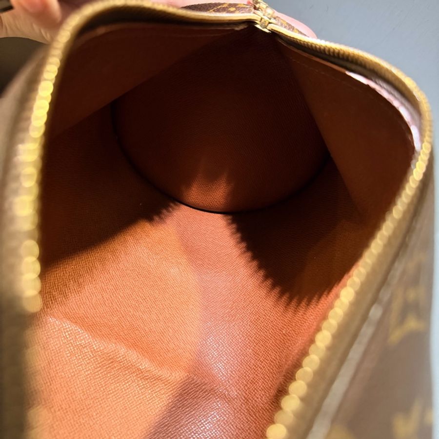 Louis Vuitton LV 經典老花 26 巴比龍 圓筒包 手拿包-11