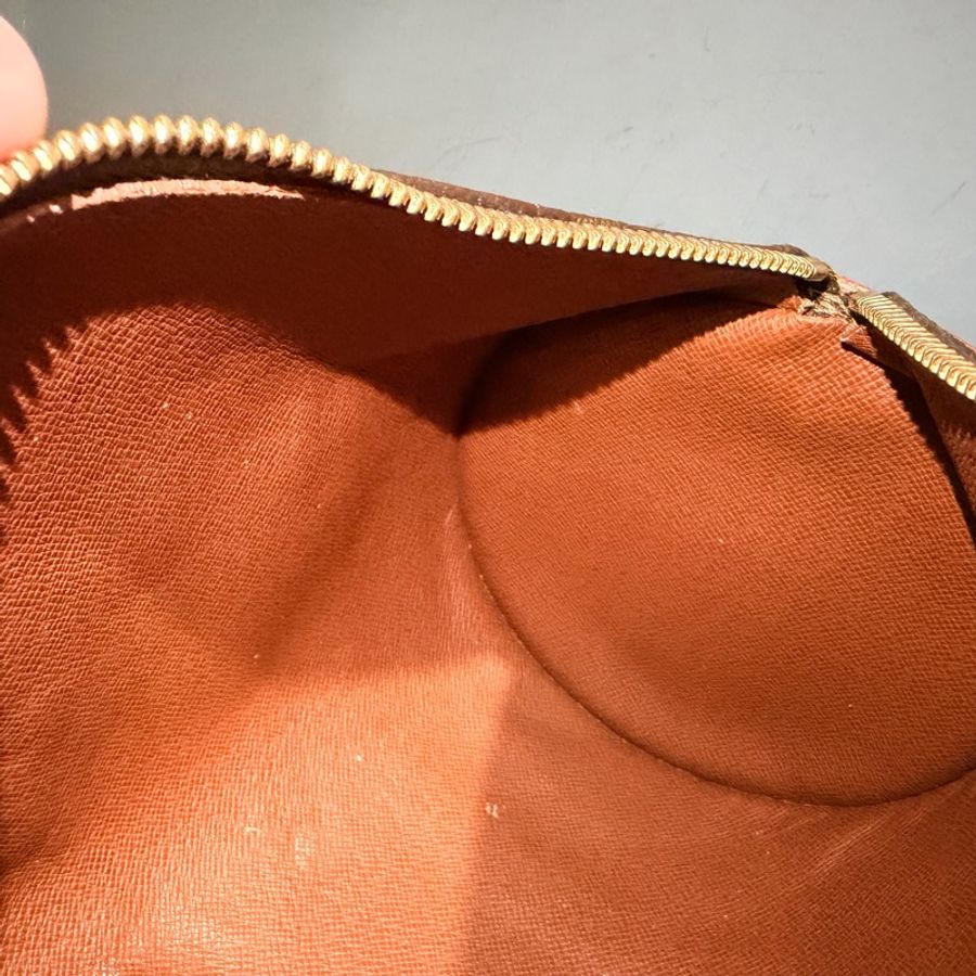 Louis Vuitton LV 經典老花 26 巴比龍 圓筒包 手拿包-15