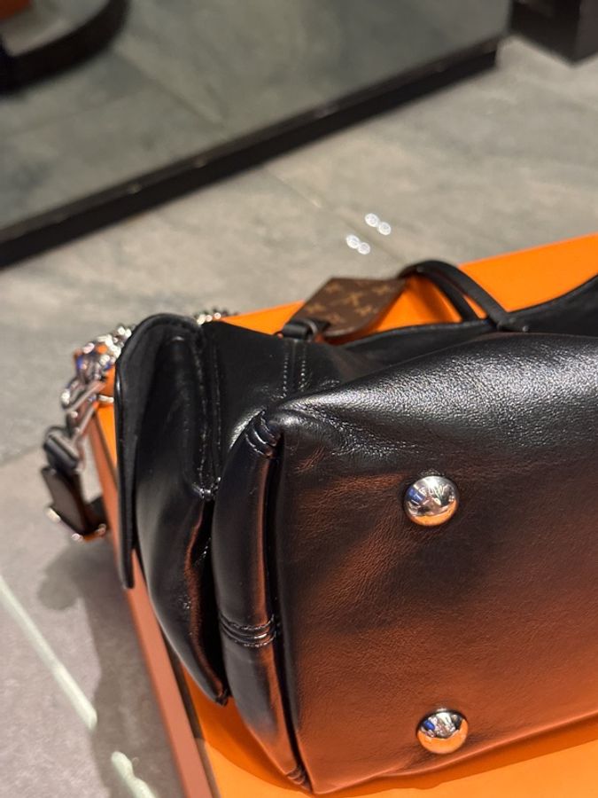 Lv carryall pm cargo黑武士 #全新全配🈶台灣購證 #五金帶膜 #離櫃未使用✨-13