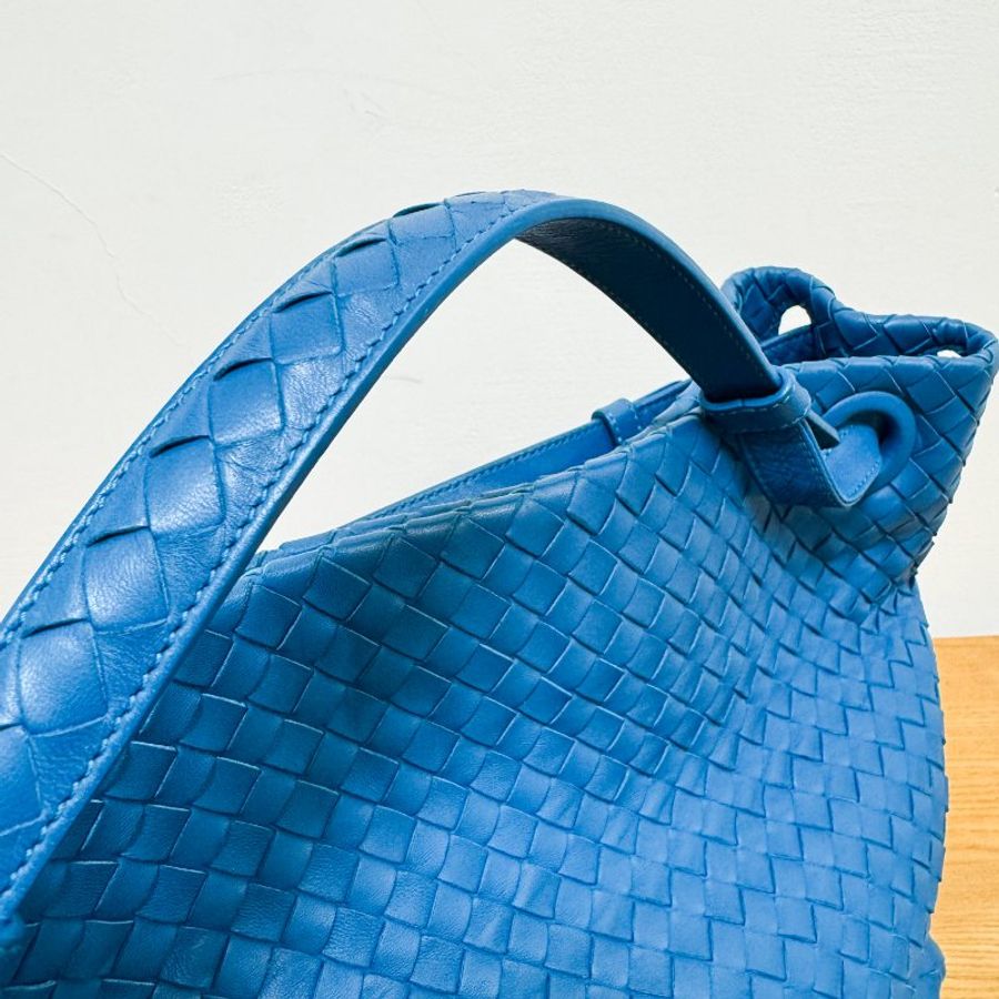 Bottega Veneta BV 編織雙橋單肩斜挎包 秀款 碧綠藍-11