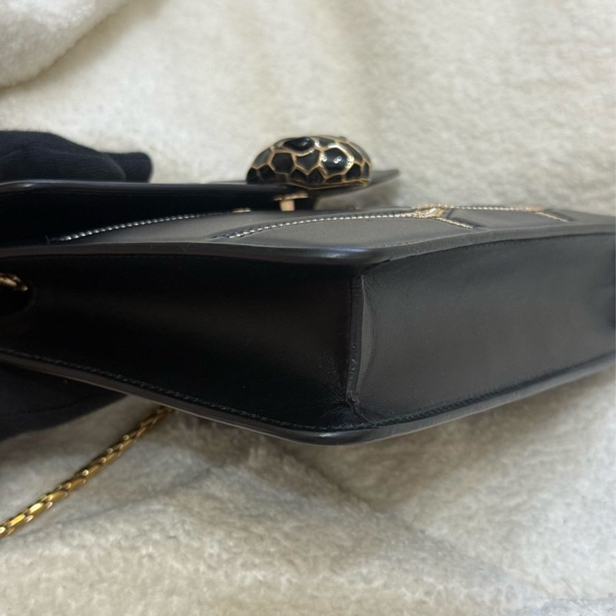 Bvlgari Serpenti Forever 限量黑色菱格蛇頭包-4
