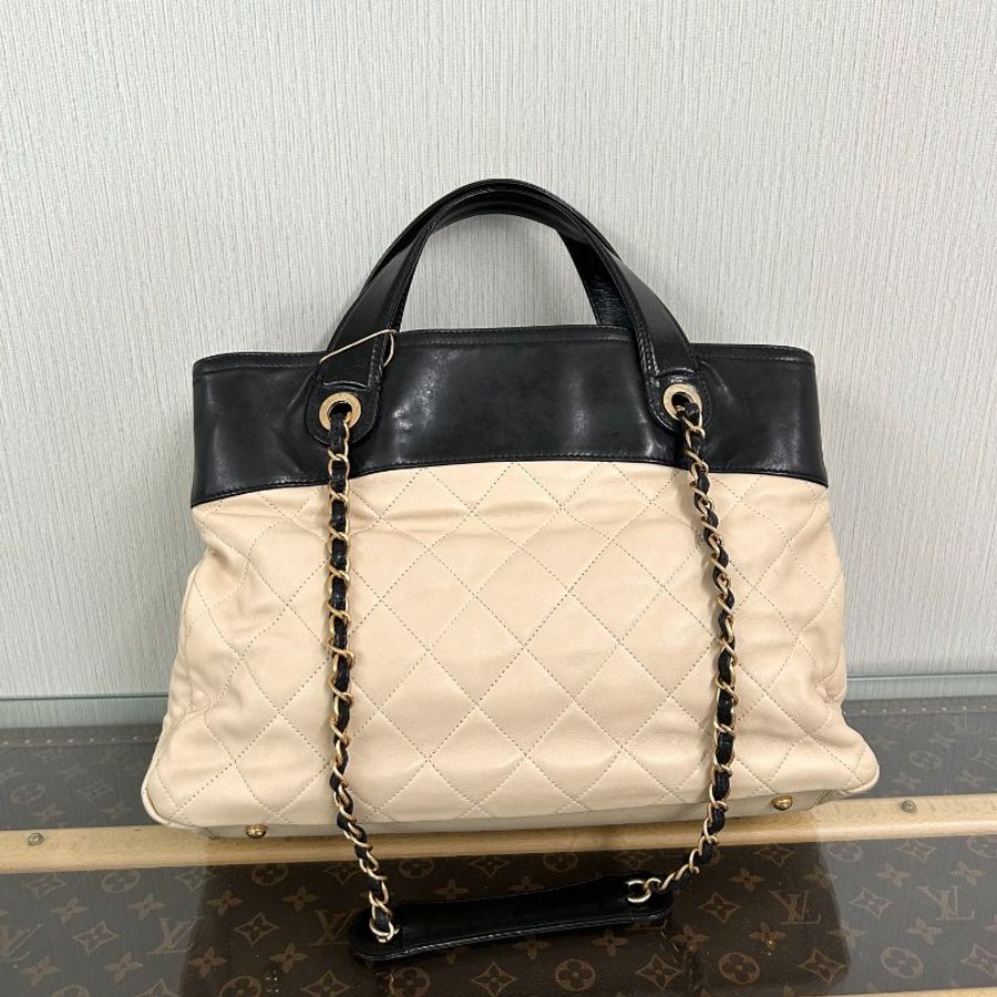 CHANEL 拼色金扣手提肩背包 30*24*18 98新配件塵袋 保卡-3