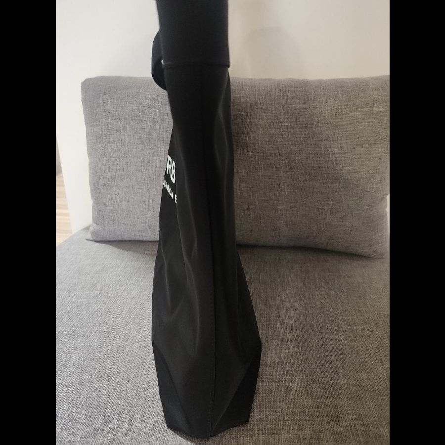 二手少用讓出【BURBERRY Logo Print Nylon Tote 黑色尼龍托特包】-4