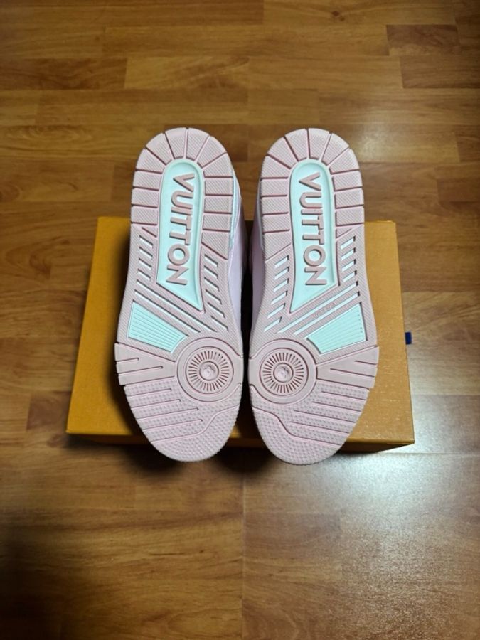 Louis Vuitton路易威登Trainer粉白低幫板鞋 玫瑰粉37.5碼-6