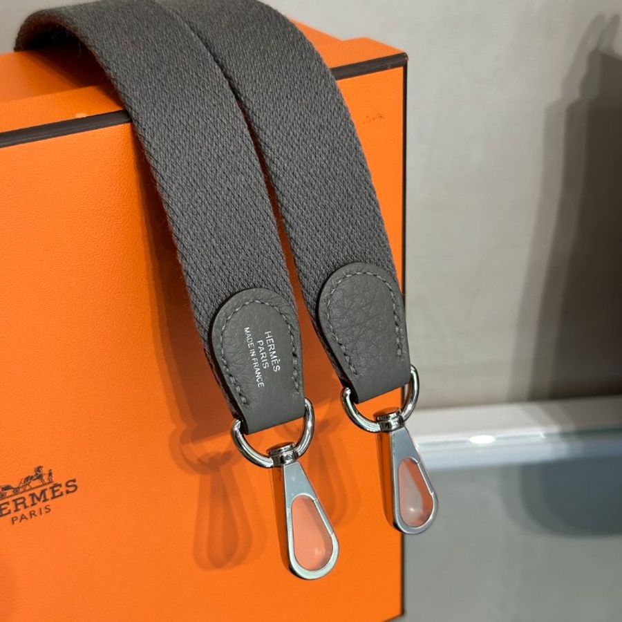 HERMES Mini Evelyne - Gris Meyer 0L 積雨雲灰銀 U-7