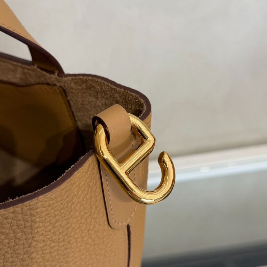 HERMES In The Loop 18 - Biscuit 4B 餅乾金 B-13