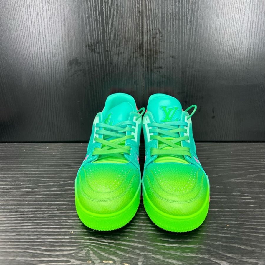 閒置新未使用Louis Vuitton路易威登 trainer 藍綠 40碼-1