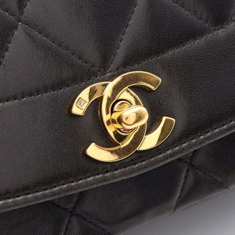 香奈兒 (CHANEL) Matelasse Diana 翻蓋肩背包 A01165 羊皮 黑色 二手 金色五金 CC-12