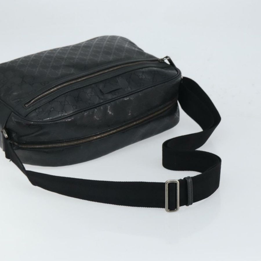 【日本直送】GUCCI GG Implementation 單肩包 PVC 黑色 211107 授權碼 164488-6