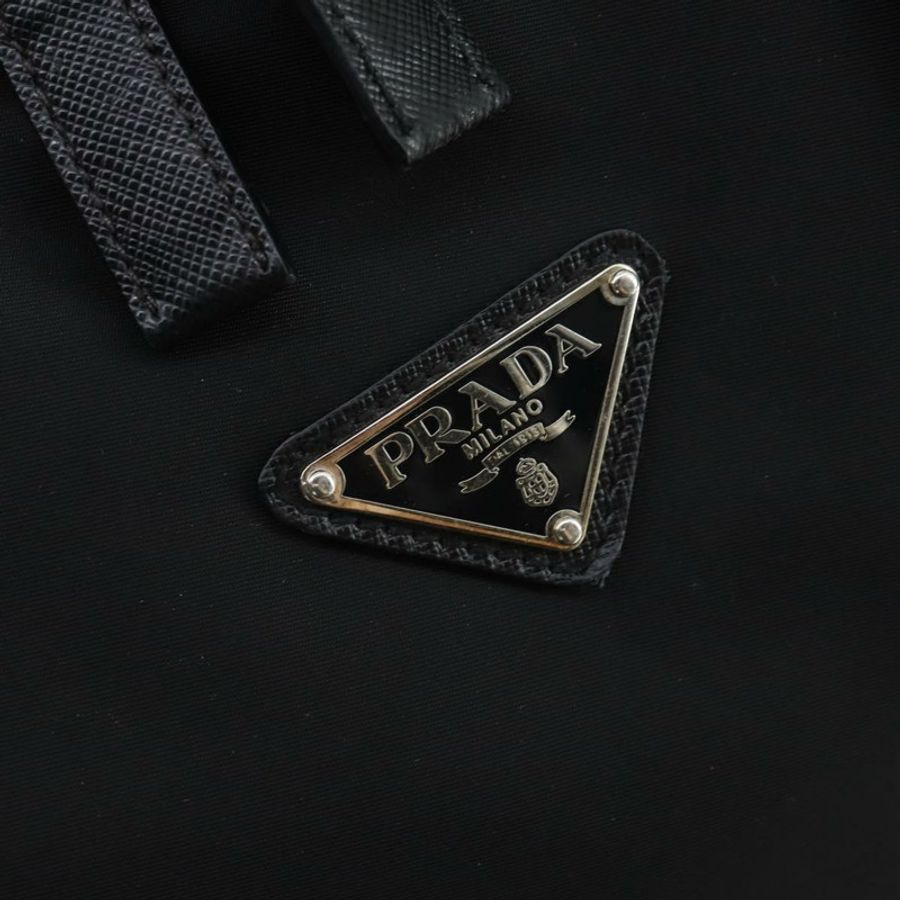【日本直送】PRADA 手提箱/旅行箱 尼龍皮革 黑色 銀色 正品 165055-17