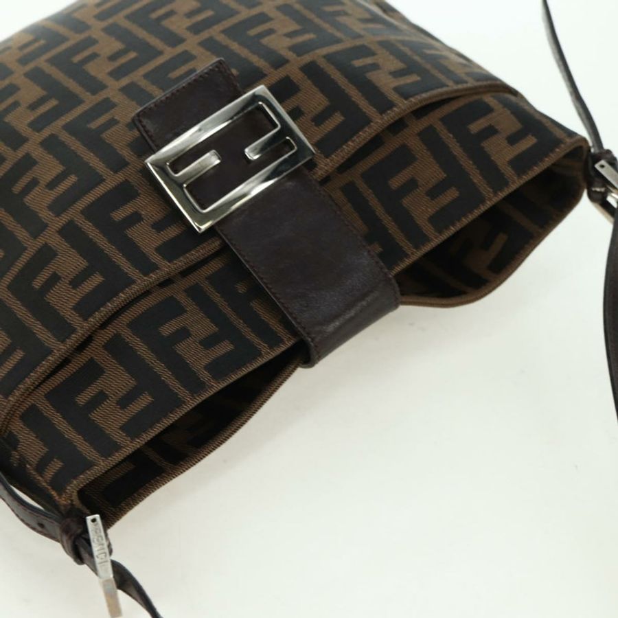 【日本直送】FENDI Zucca帆布Mamma Baguette單肩包 棕色/黑色 正品 177772SAV-5