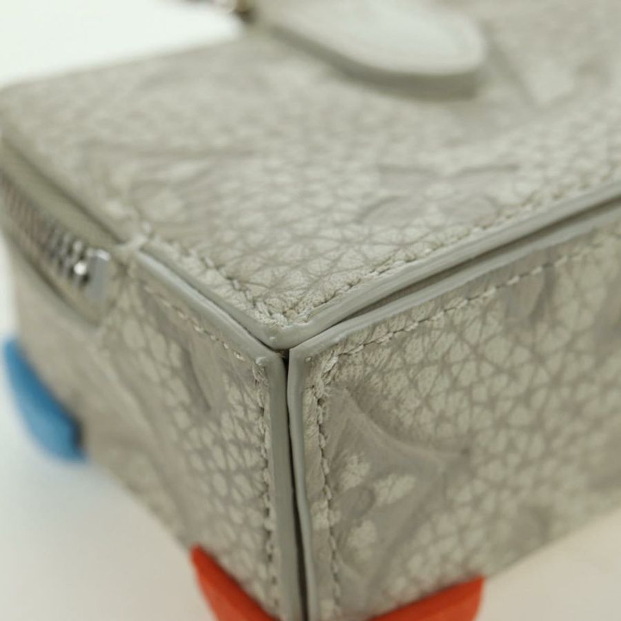 【日本直送】路易威登 Taurillon Clemence 登山包 灰色 MP3383 LV 正品 177975M-15