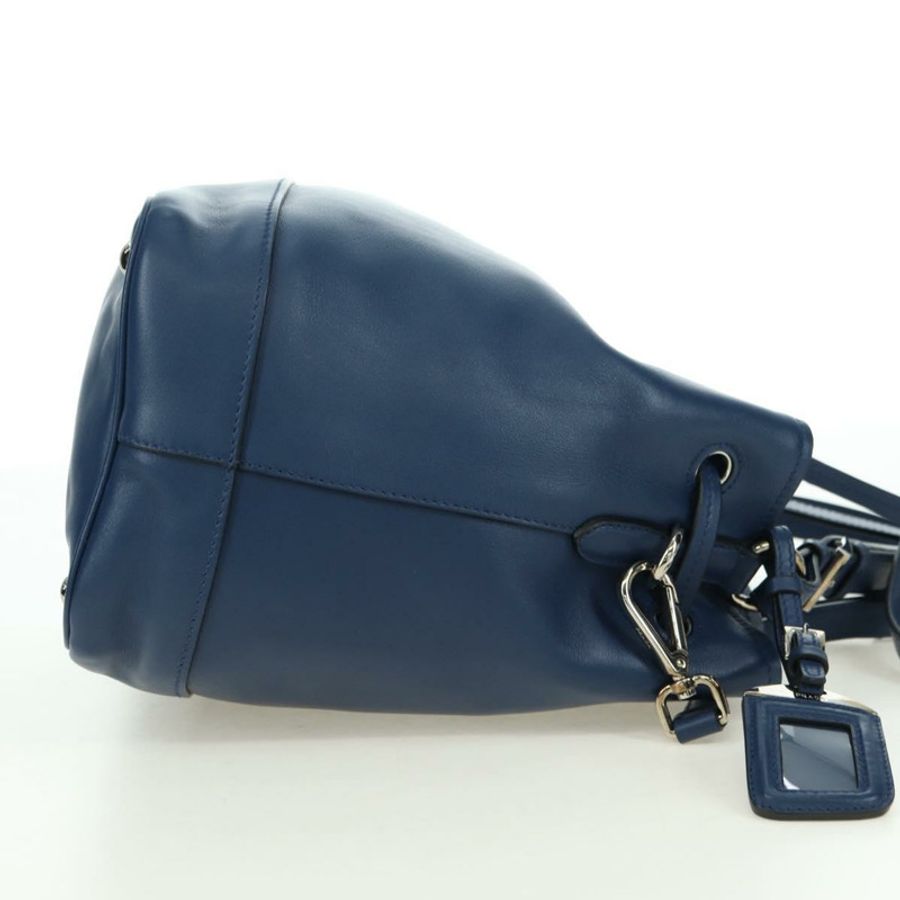 【日本直送】PRADA 皮革雙肩包,海軍藍/銀色,正品,貨號 179301M-3