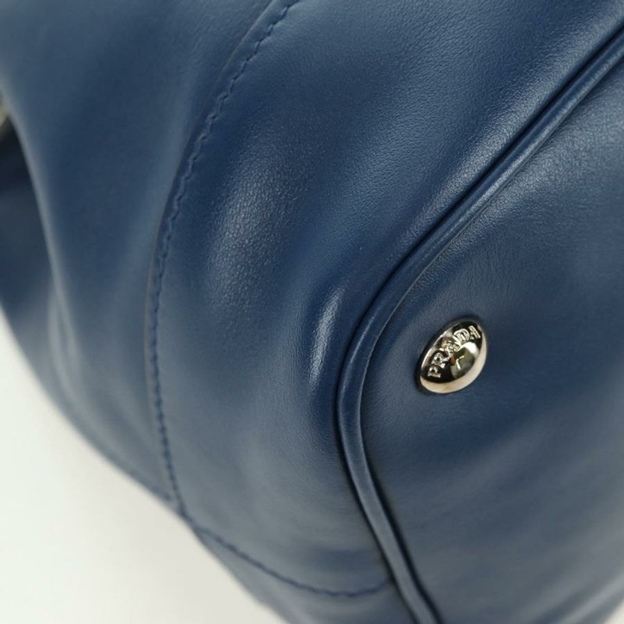 【日本直送】PRADA 皮革雙肩包,海軍藍/銀色,正品,貨號 179301M-16