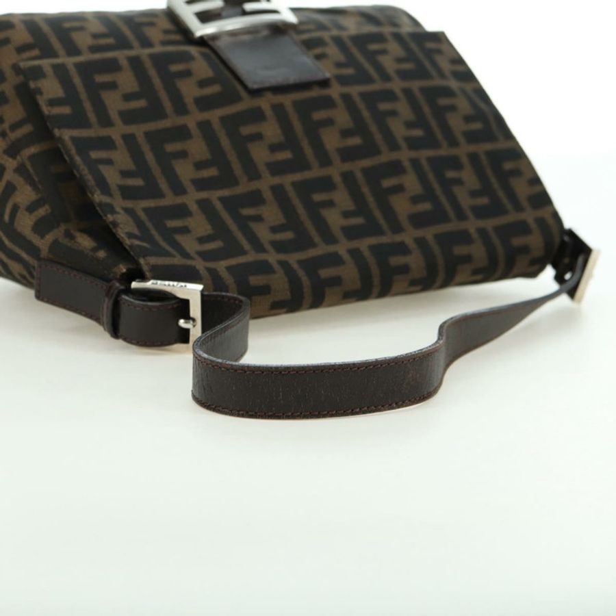 【日本直送】FENDI Zucca帆布Mamma Baguette單肩包 黑色棕色 正品 178747V-6