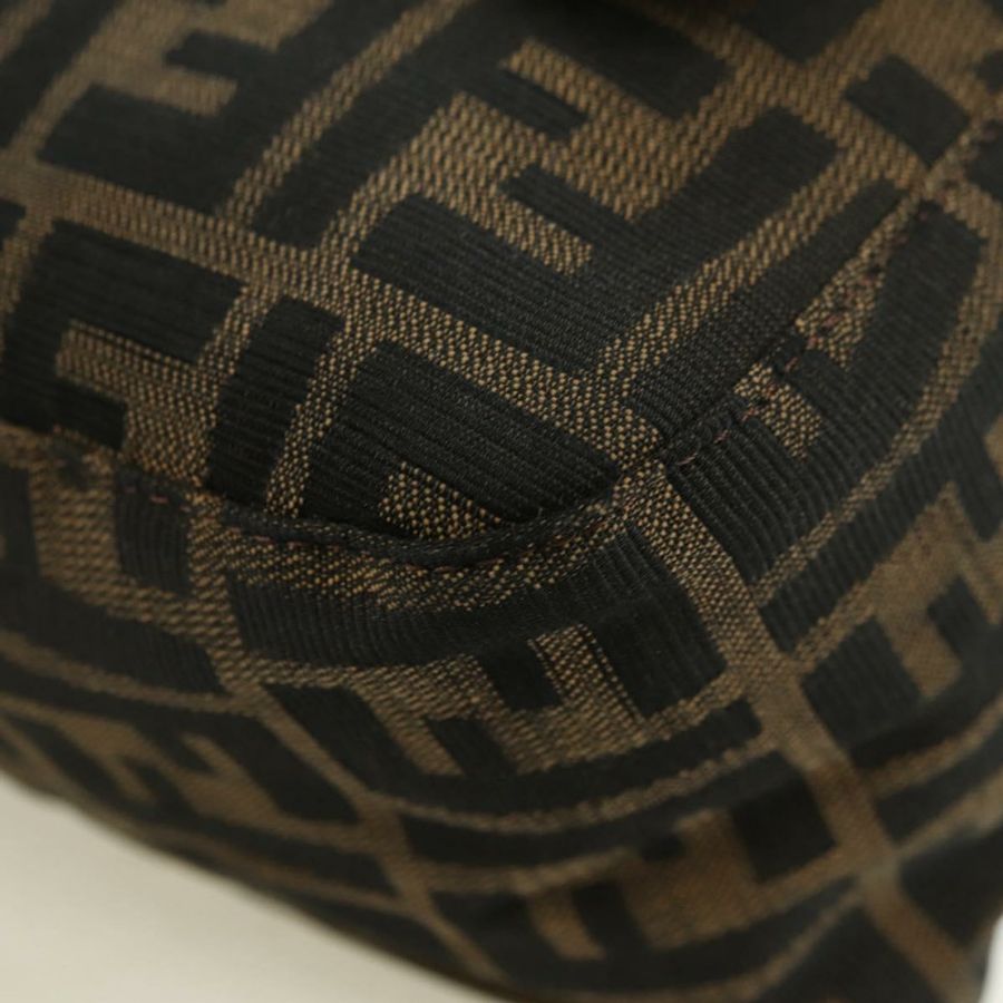 【日本直送】FENDI Zucca帆布Mamma Baguette單肩包 黑色棕色 正品 178747V-14
