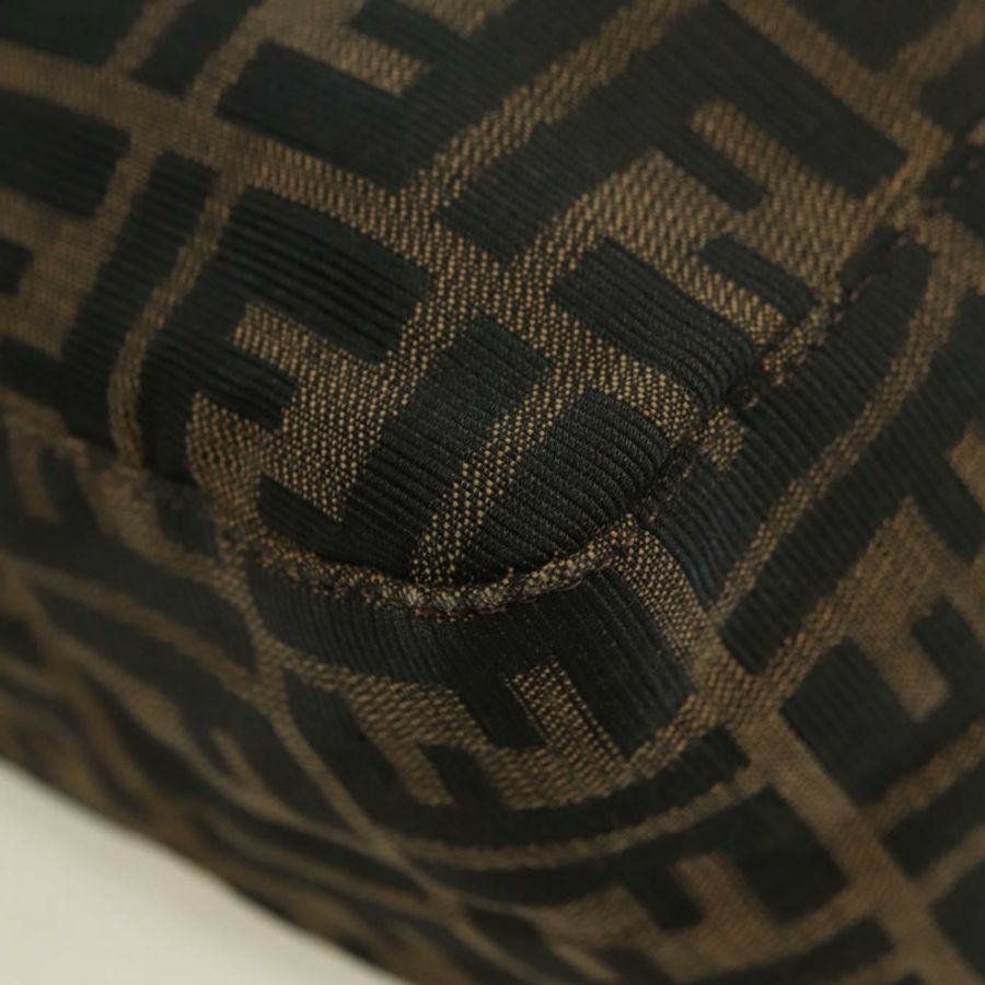 【日本直送】FENDI Zucca帆布Mamma Baguette單肩包 黑色棕色 正品 178747V-16