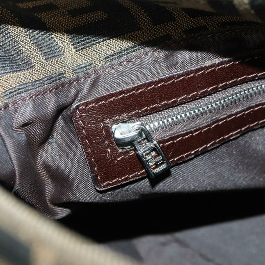 【日本直送】FENDI Zucca帆布Mamma Baguette單肩包 黑色棕色 正品 178747V-21