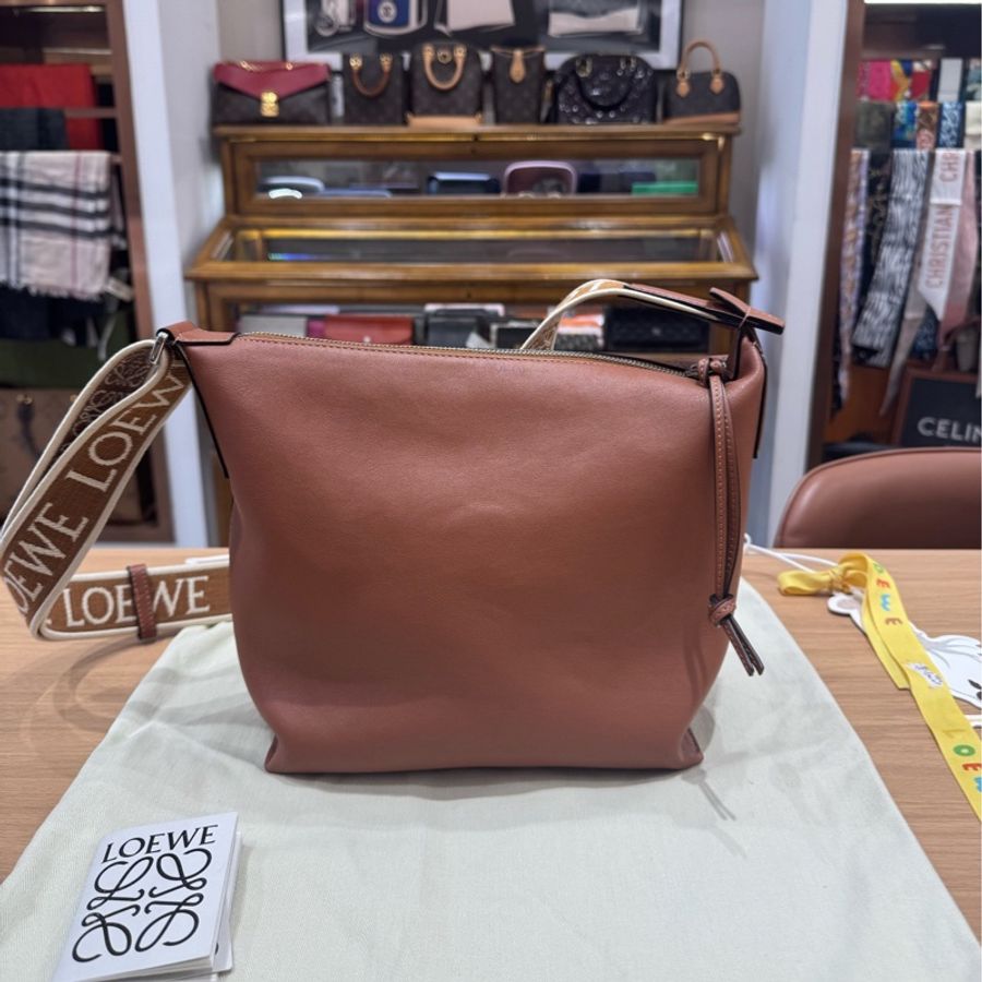 98新 LOEWE/羅意威Cubi焦糖色飯盒包斜挎包-5