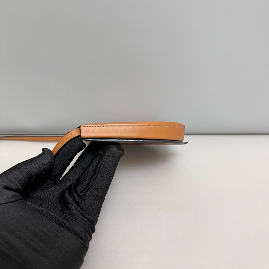 Loewe Heel 焦糖色全皮迷你馬鞍包-3