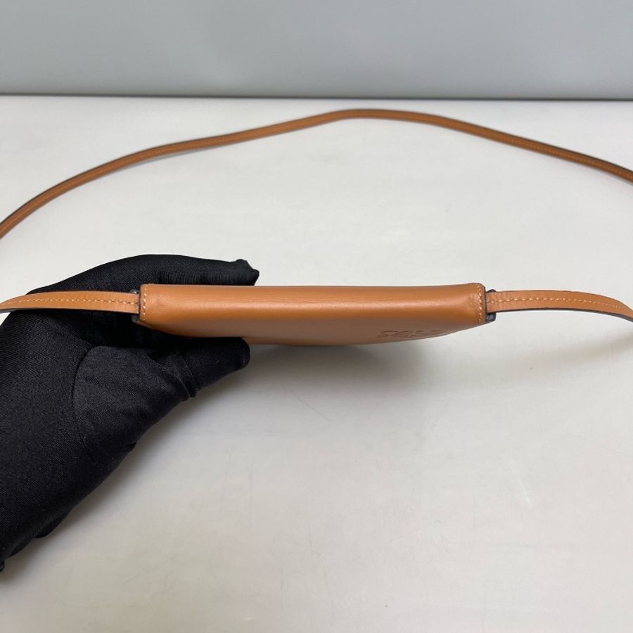 Loewe Heel 焦糖色全皮迷你馬鞍包-5