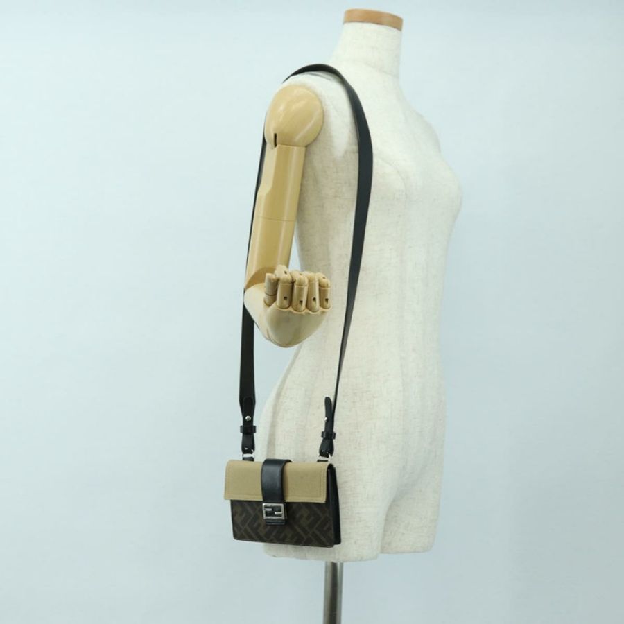 【日本直送】FENDI Zucca帆布水桶包纖薄單肩包 黑色棕色 正品 179706V-27