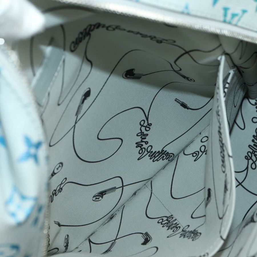 【日本直送】路易威登 Monogram Iridescent Discovery 雙肩包 灰色 M14184 正品 179853SAM-27