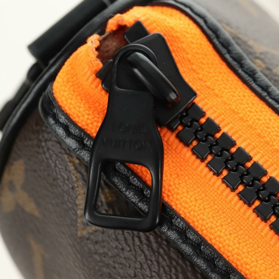 【日本直送】路易威登 Monogram Monkey Puppet Keepal lXS 手袋 M80118 LV Auth 181387SM-24