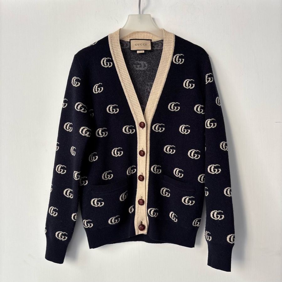 S號 ::GUCCI:: 藍色滿版雙G 學院風開襟上衣 木色鈕扣-0