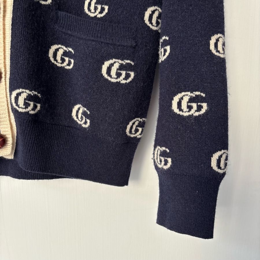 S號 ::GUCCI:: 藍色滿版雙G 學院風開襟上衣 木色鈕扣-5