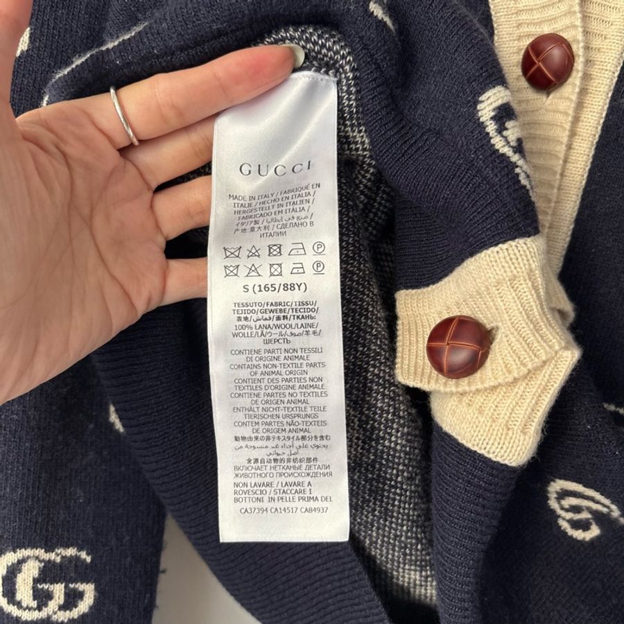 S號 ::GUCCI:: 藍色滿版雙G 學院風開襟上衣 木色鈕扣-20