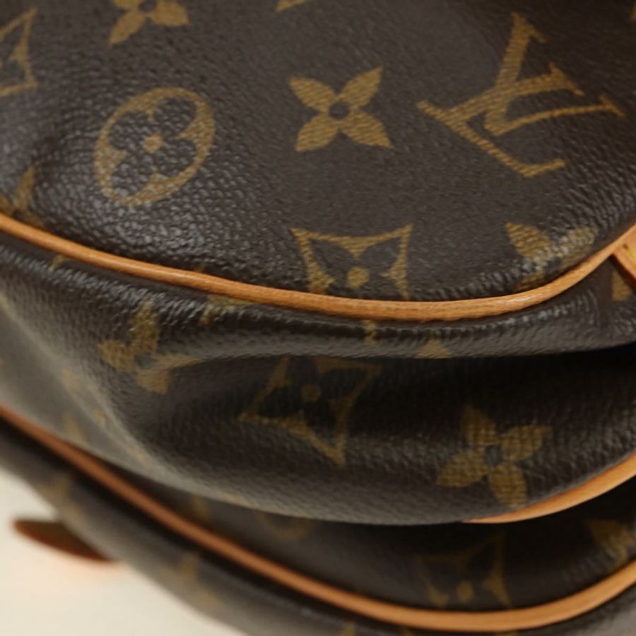 【日本直送】路易威登 Monogram Saumur 30 肩背包 M42256 LV Auth am11667V-15