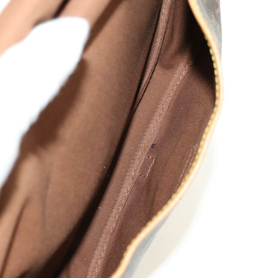 【日本直送】路易威登 Monogram Saumur 30 肩背包 M42256 LV Auth am11667V-24