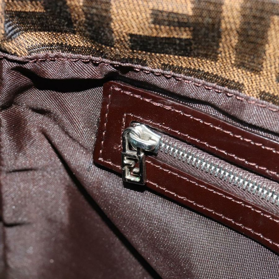 【日本直送】FENDI Zucca帆布Mamma Baguette單肩包 黑色棕色 正品 182028SAM-23