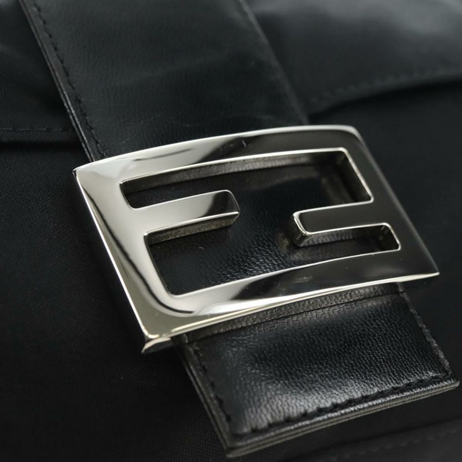 【日本直送】FENDI Mamma Baguette 單肩包 棉質 黑色 銀色 正品 182029SAM-17