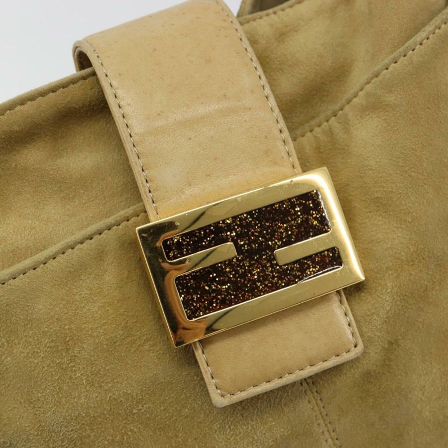 【日本直送】FENDI Mamma Baguette 肩背包 麂皮 米色 金色 正品 182030V-17