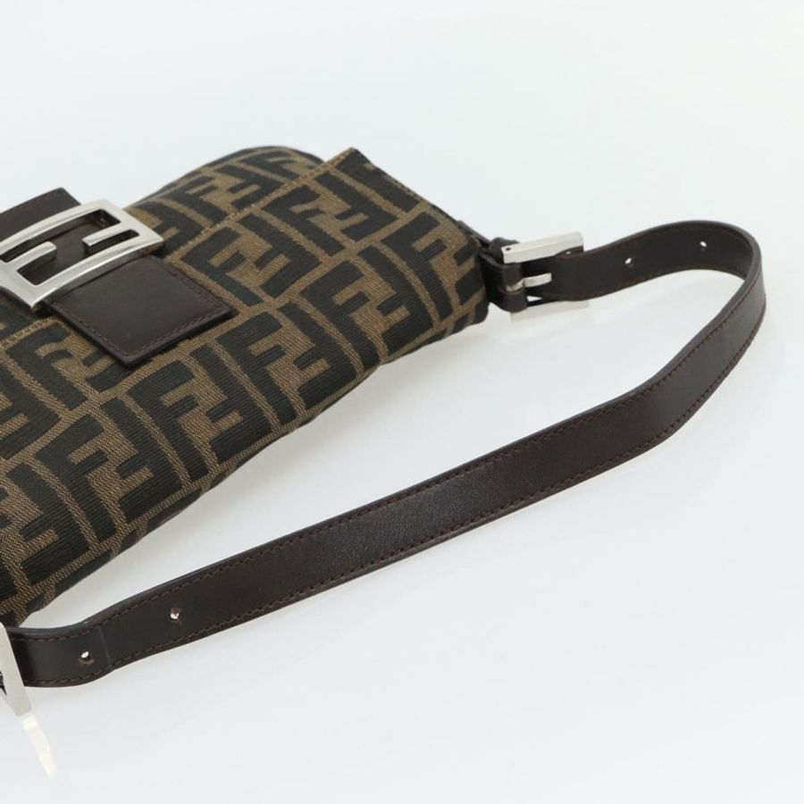 【日本直送】FENDI Zucca帆布Mamma Baguette單肩包,黑色/棕色,正品,貨號181873SAM-6