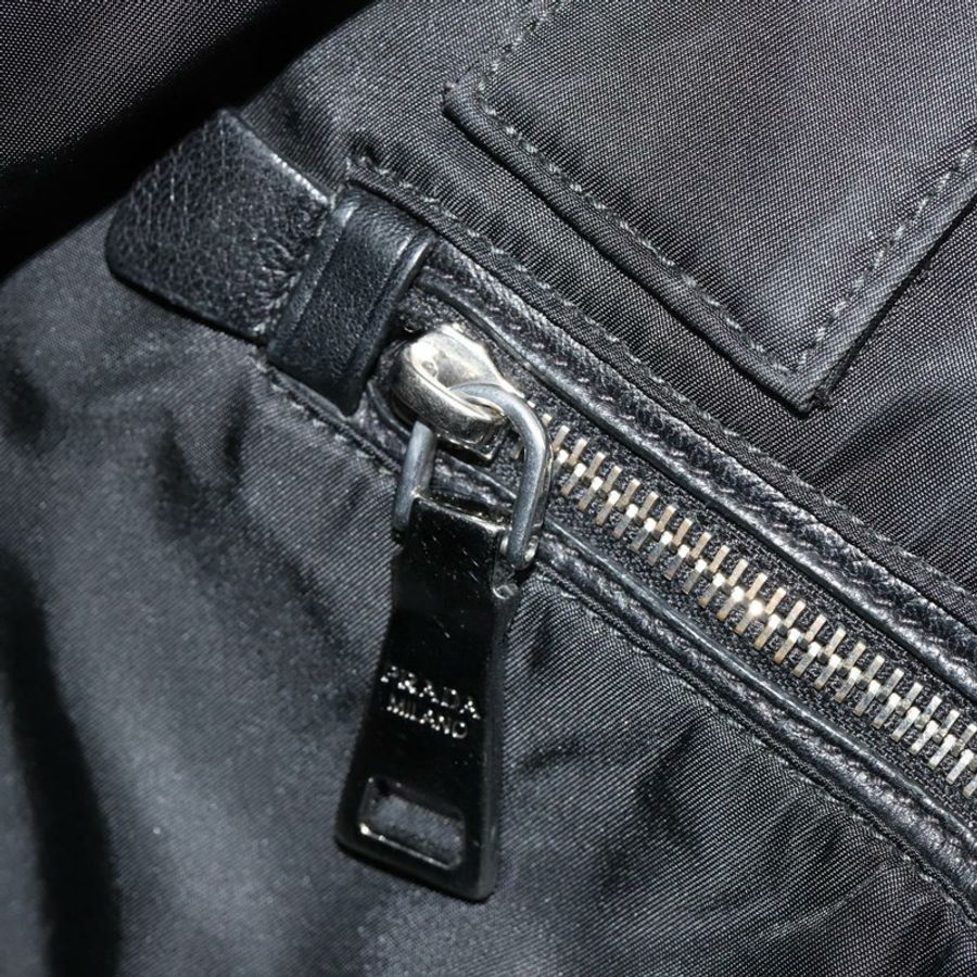 【日本直送】PRADA 雙面手提包 尼龍 黑銀配色 正品 182129A-22
