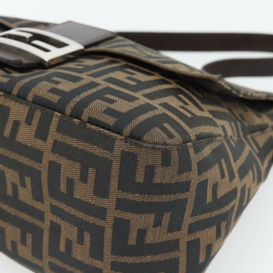 【日本直送】FENDI Zucca帆布Mamma Baguette單肩包 黑色棕色 正品 181898V-13