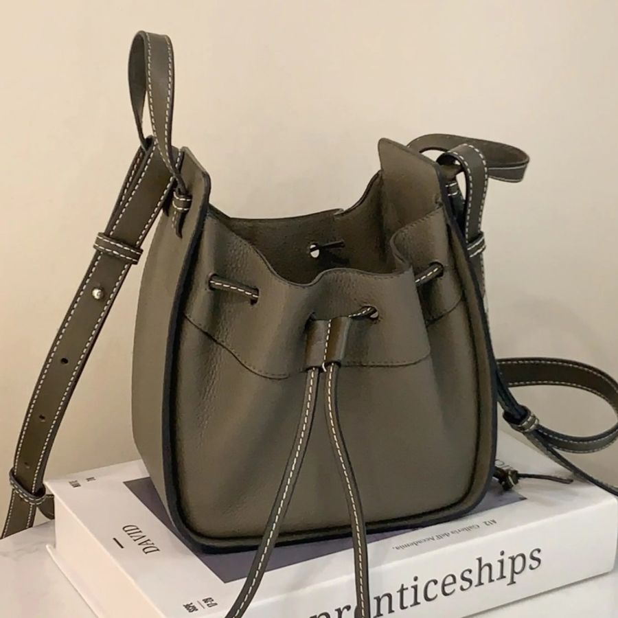 羅意威 loewe橄欖綠 牛皮 mini 吊床包-0