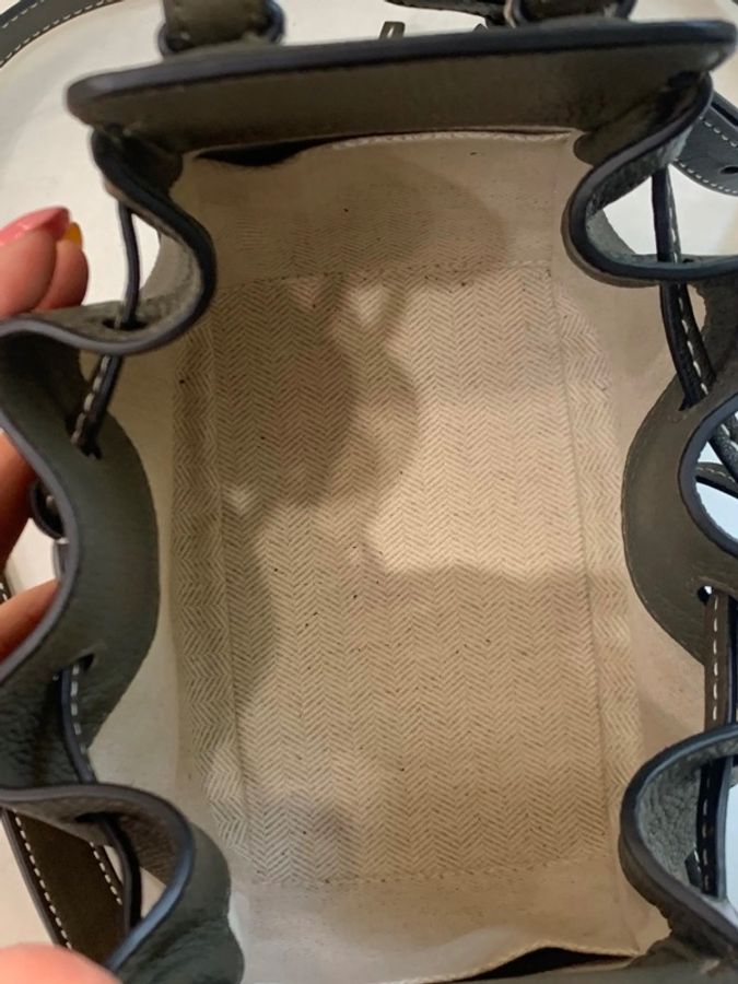 羅意威 loewe橄欖綠 牛皮 mini 吊床包-2