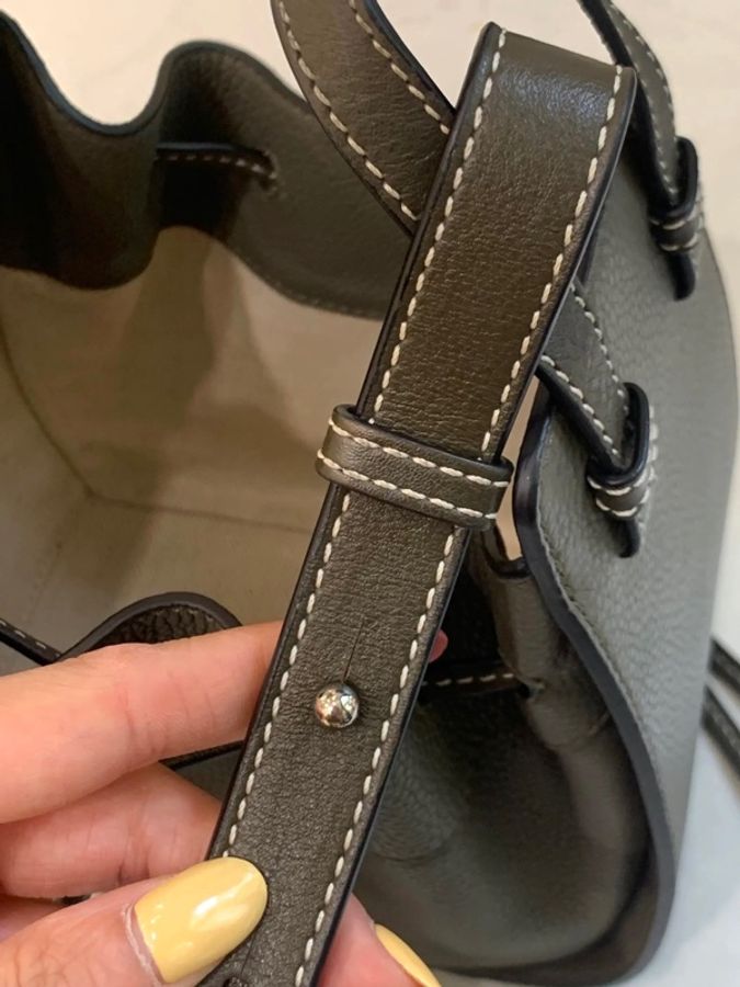 羅意威 loewe橄欖綠 牛皮 mini 吊床包-8